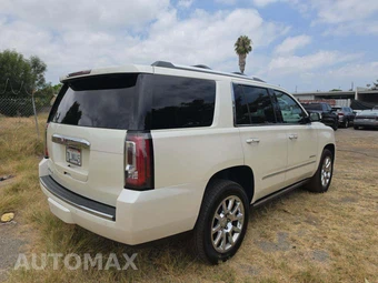 2015 GMC Yukon Denali 5SA - miniatura 3