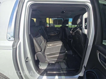 2015 GMC Yukon Denali XL 5SA - miniatura 17