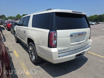 2015 GMC Yukon Denali XL 5SA – miniatura 6