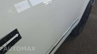 2015 GMC Yukon Denali XL 5SA - miniatura 29