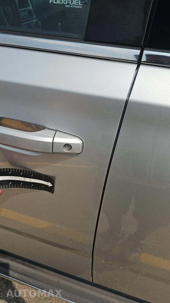 2015 GMC Yukon XL SLE – miniatura 30