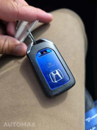2015 Honda Accord Hybrid Touring Sedan - miniatura 8