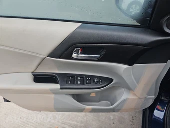 2015 Honda Accord Sedan EX - miniatura 9