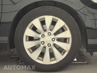 2015 Honda Accord Sedan EX-L - miniatura 10