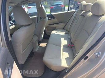 2015 Honda Accord Sedan LX - miniatura 13