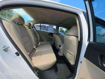 2015 Honda Accord Sedan Touring - miniatura 16