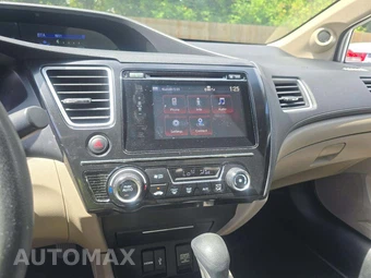 2015 Honda Civic Hybrid Sedan - miniatura 10