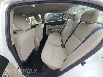 2015 Honda Civic Sedan HF – miniatura 13