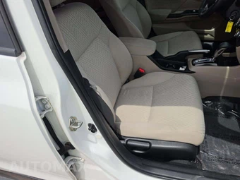 2015 Honda Civic Sedan LX - miniatura 18
