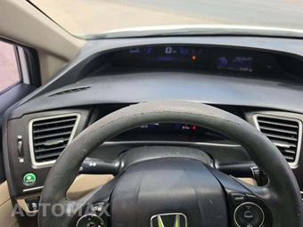 2015 Honda Civic Sedan LX - miniatura 21
