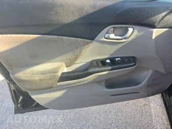 2015 Honda Civic Sedan LX - miniatura 9
