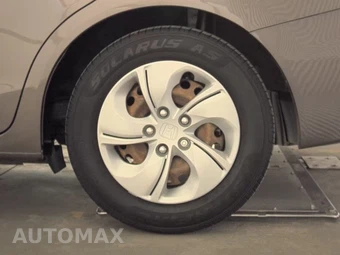 2015 Honda Civic Sedan LX – miniatura 12