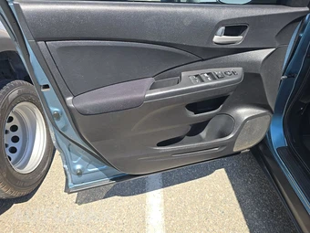 2015 Honda CR-V LX – miniatura 9