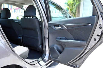 2015 Honda Fit EX - miniatura 32
