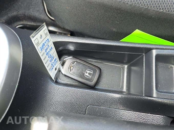 2015 Honda Fit EX - miniatura 8