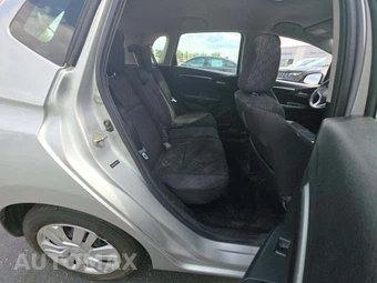 2015 Honda Fit LX – miniatura 16