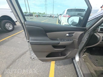 2015 Honda Odyssey EX 118.1" WB - miniatura 9