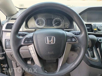 2015 Honda Odyssey EX 118.1" WB - miniatura 10