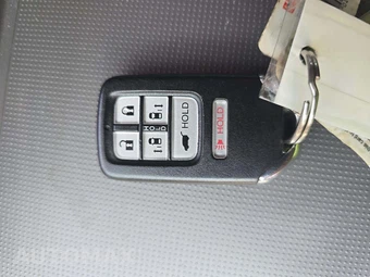 2015 Honda Odyssey EX-L 118.1" WB - miniatura 8