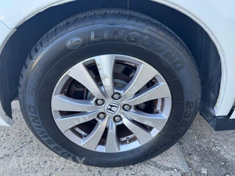 2015 Honda Odyssey EX-L 118.1" WB - miniatura 28