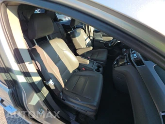 2015 Honda Odyssey EX-L 118.1" WB - miniatura 8