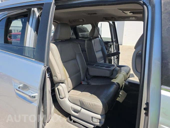 2015 Honda Odyssey EX-L w/Navigation 118.1" WB - miniatura 17