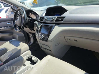 2015 Honda Odyssey EX-L w/Navigation 118.1" WB - miniatura 20