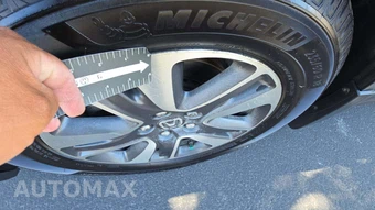 2015 Honda Odyssey Touring 118.1" WB – miniatura 29