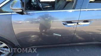 2015 Honda Odyssey Touring 118.1" WB – miniatura 34
