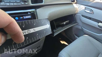 2015 Honda Odyssey Touring 118.1" WB – miniatura 39