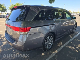 2015 Honda Odyssey Touring 118.1" WB – miniatura 4