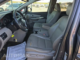 2015 Honda Odyssey Touring 118.1" WB – miniatura 7