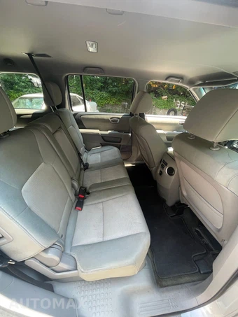 2015 Honda Pilot LX - miniatura 10