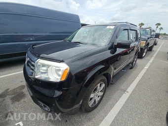 2015 Honda Pilot Touring w/Navigation & RES
