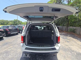 2015 Honda Pilot Touring w/Navigation & RES – miniatura 12