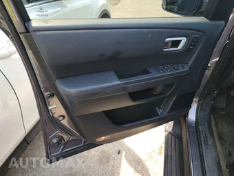2015 Honda Pilot Touring w/Navigation & RES – miniatura 9
