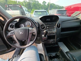 2015 Honda Pilot Touring w/Navigation & RES – miniatura 11