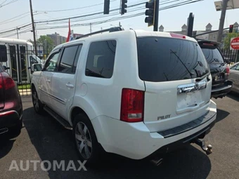 2015 Honda Pilot Touring w/Navigation & RES - miniatura 13