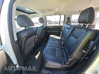 2015 Honda Pilot Touring w/Navigation & RES – miniatura 13