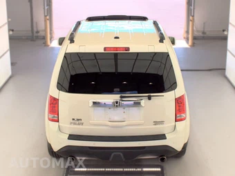 2015 Honda Pilot Touring w/Navigation & RES – miniatura 5