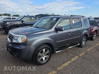 2015 Honda Pilot Touring w/Navigation & RES