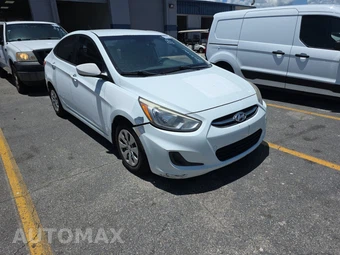 2015 Hyundai Accent GLS Sedan – miniatura 3