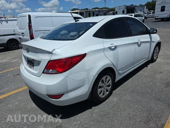 2015 Hyundai Accent GLS Sedan – miniatura 4