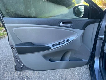 2015 Hyundai Accent GLS Sedan - miniatura 14