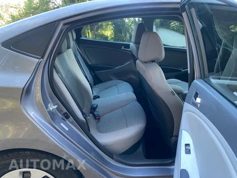 2015 Hyundai Accent GLS Sedan - miniatura 31