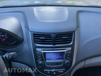 2015 Hyundai Accent GLS Sedan - miniatura 39