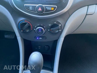 2015 Hyundai Accent GLS Sedan - miniatura 42