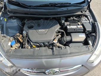 2015 Hyundai Accent GLS Sedan - miniatura 15