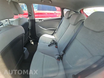 2015 Hyundai Accent GS Hatchback – miniatura 13