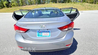 2015 Hyundai Elantra SE Sedan - miniatura 5
